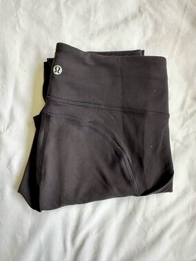 Lululemon Align High Rise Leggings with pockets, size 6, 28” inseam